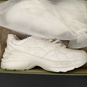 Gucci Women's Cream Sneakers